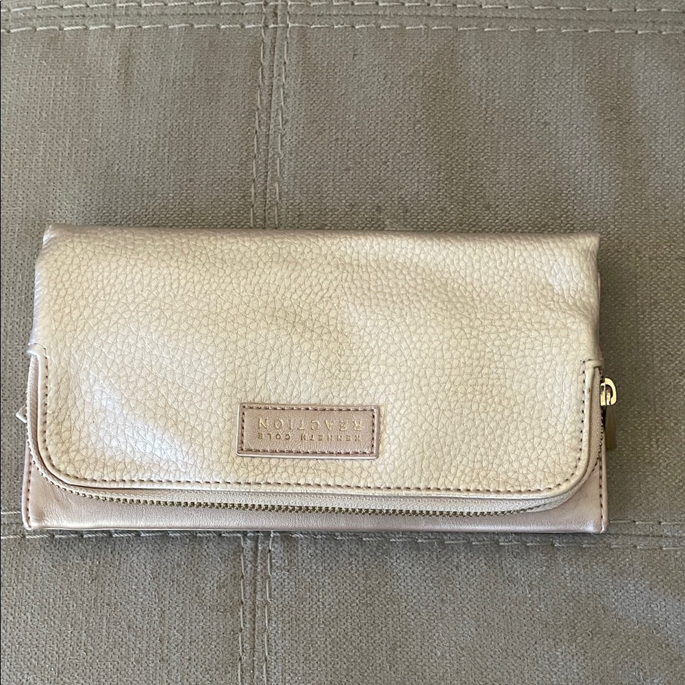 Kenneth Cole Reaction Cream and Tan Wallet